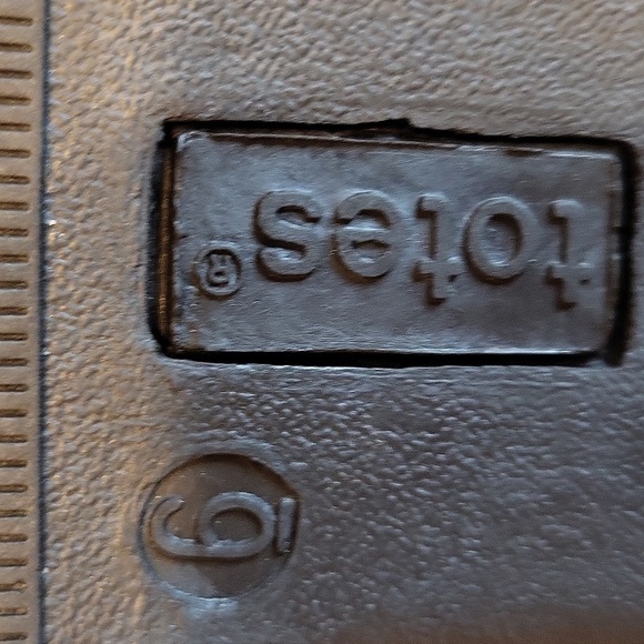 NEW Women's Totes April Water & Snow Resistant Boots size 6 - Picture 16 of 16